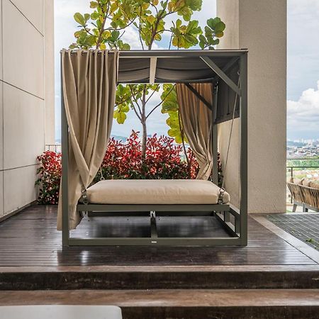 Highpark Suites By Airhost เปอตาลิงจายา ภายนอก รูปภาพ