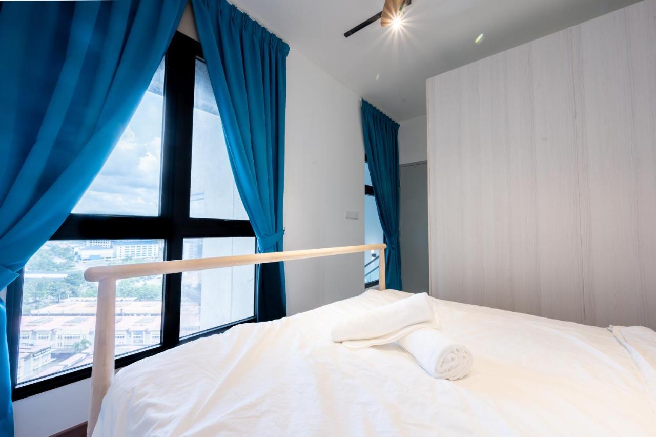 Highpark Suites By Airhost เปอตาลิงจายา ภายนอก รูปภาพ