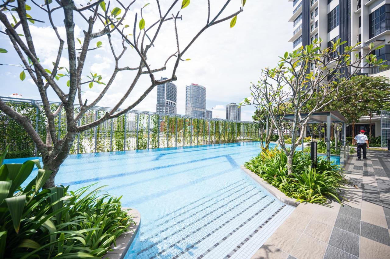 Highpark Suites By Airhost เปอตาลิงจายา ภายนอก รูปภาพ